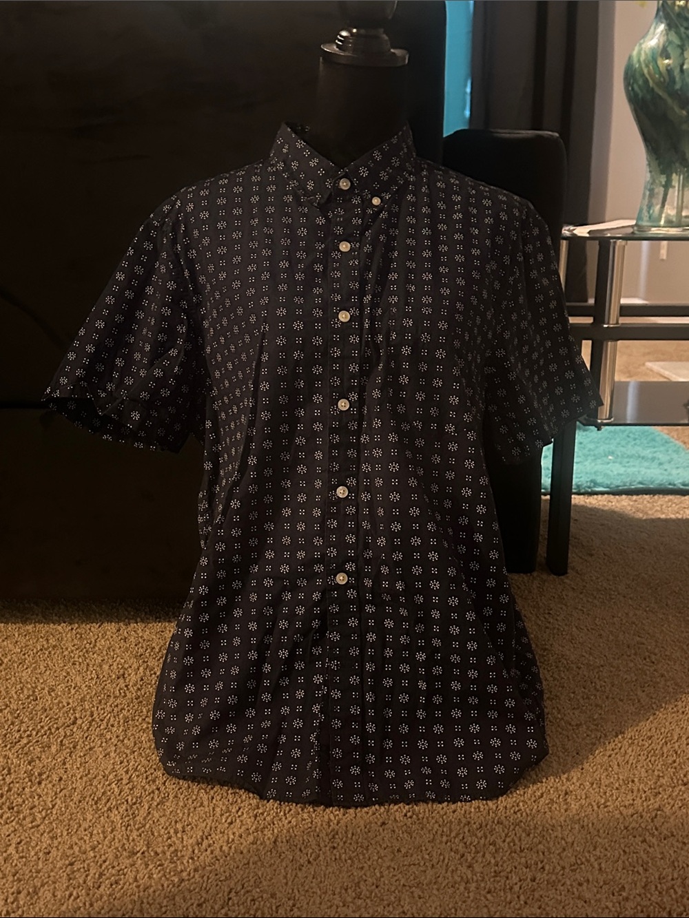 American Eagle Outfitters Navy Short-Sleeve Button-Up with White Microprint
